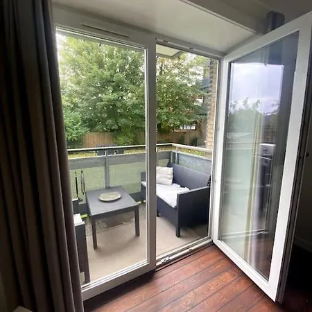 Apartment 2 Bedroom At Amager
